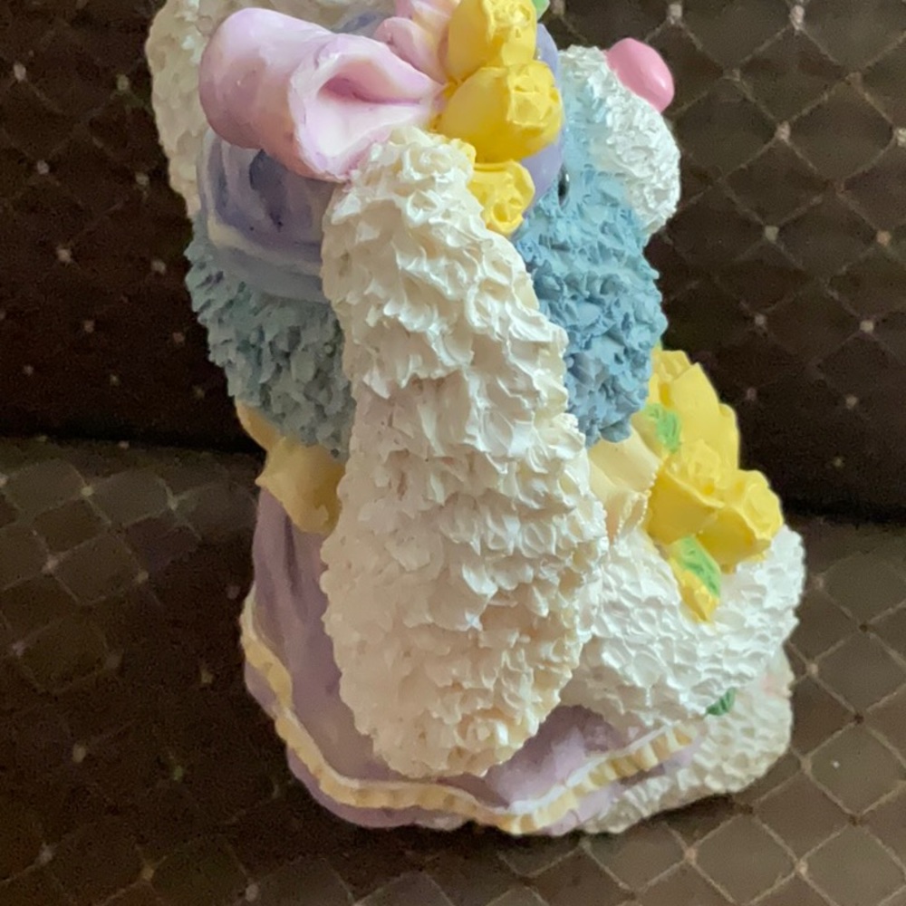 Vintage Rabbit Figurine - Picture 9 of 10